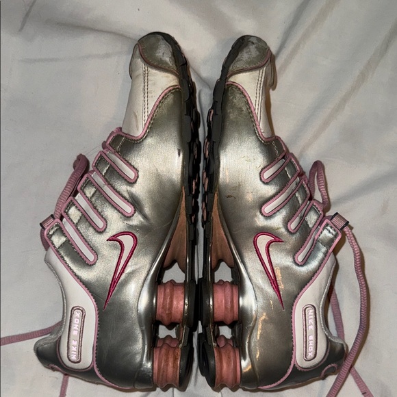 Nike Shox Women's Pink and Silver Athletic Shoes - Picture 10 of 12
